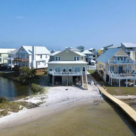 The Lazy Pelican East